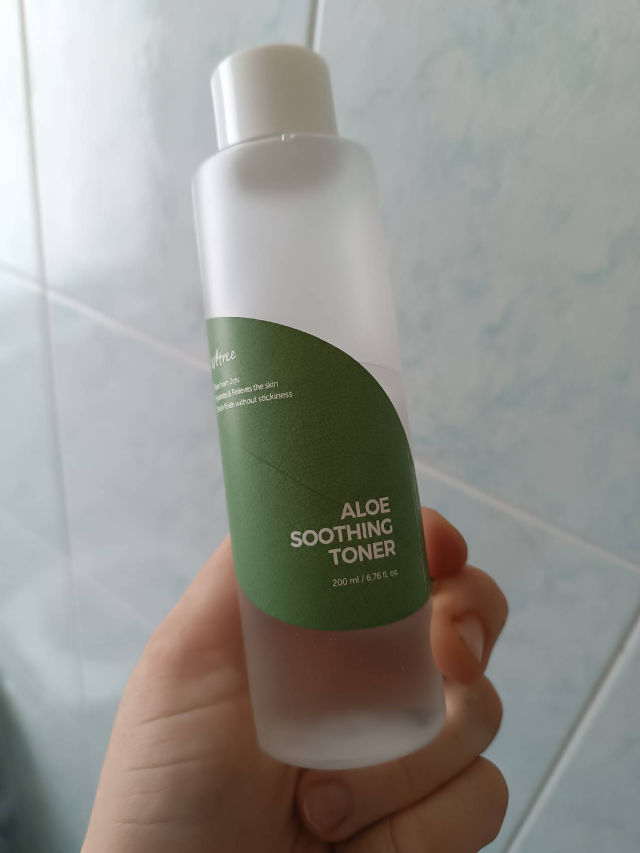 ISNTREE Aloe Soothing Toner Reviews & Ingredients