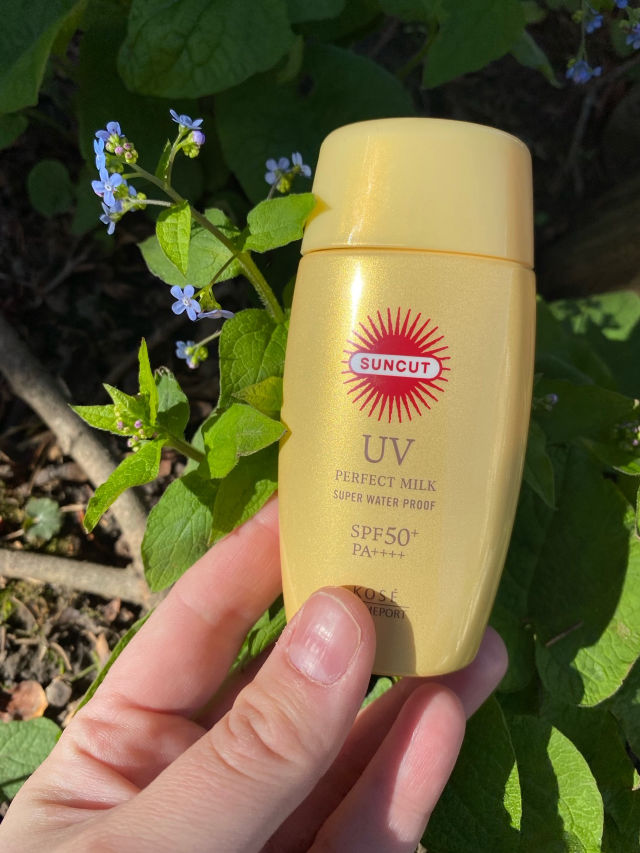 【キュラヴィ】UV CUT MILK 06 20ml SPF25 PA+ CURAVI UV Cut Milk SPF25 PA+++ - メルカリ