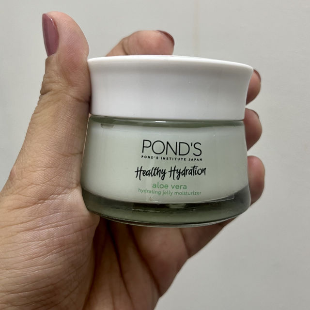 Pond's Healthy Hydration Aloe Vera Hydrating Jelly Moisturizer Reviews &  Ingredients