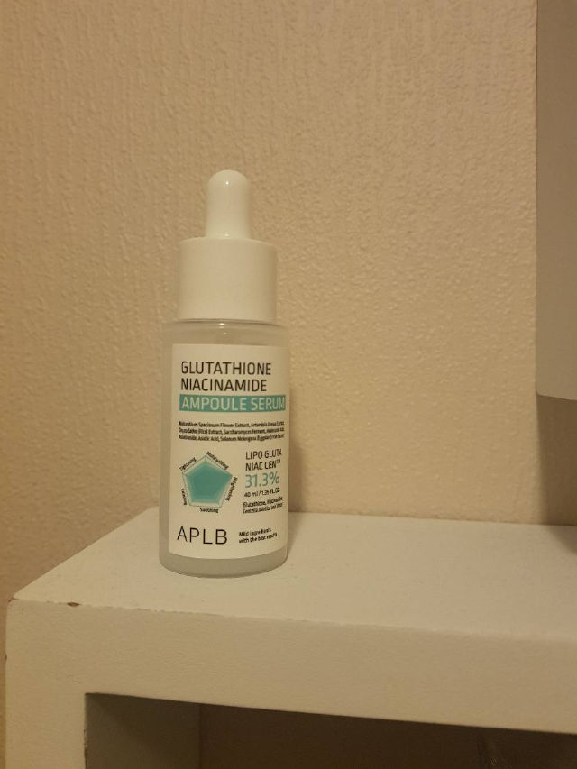 hikari glutathione fake vs original EQQUALBERRY Vitamin Illuminating Serum 30ml main image 1